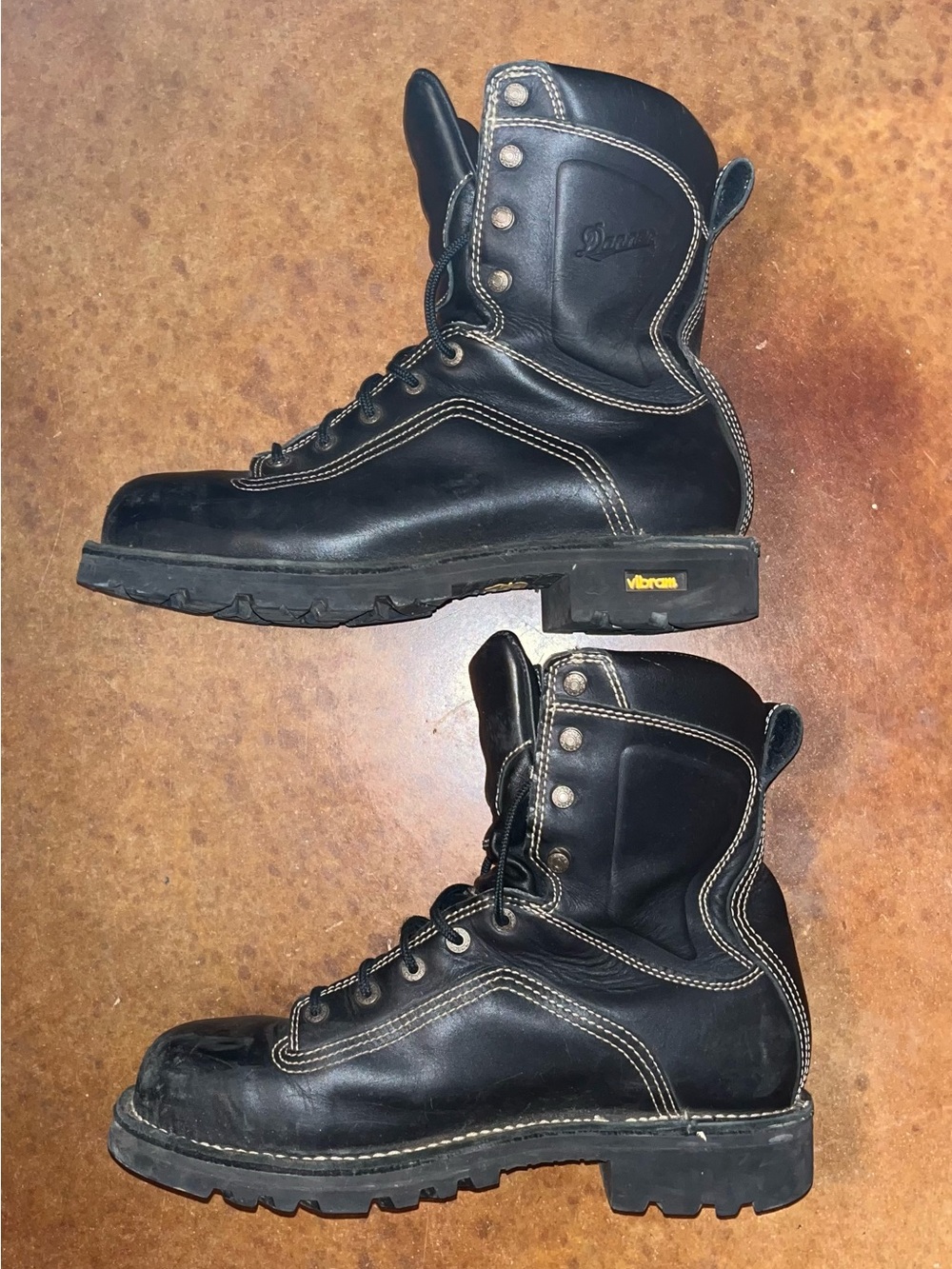 Danner 8” Quarry Black Leather Safety Toe Lace-Up Vibram Work Boots